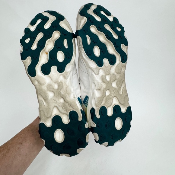 Nike Women's React Element 55 Sneakers Fossil Stone Athletic Shoes Size 9 - Picture 7 of 9